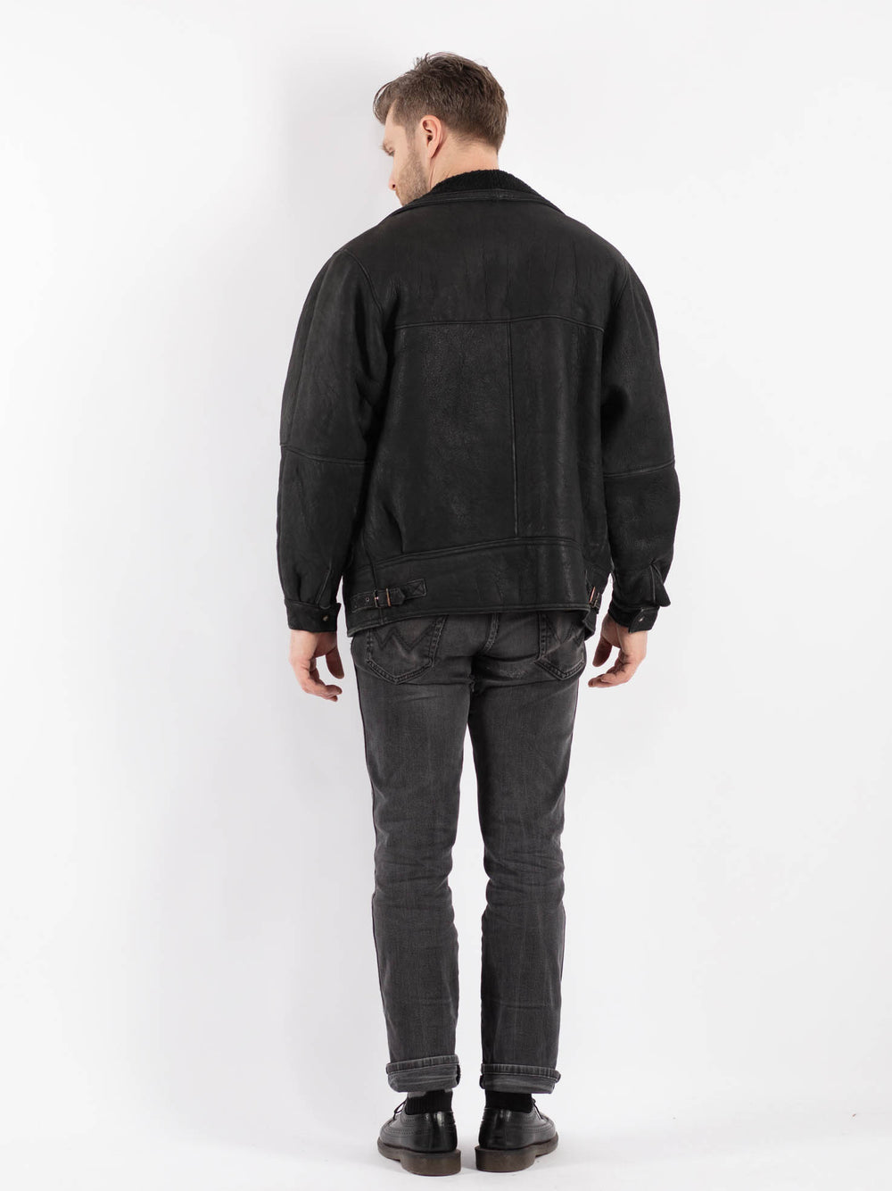 Vintage 90's Men Sheepskin Jacket in BlackZ483