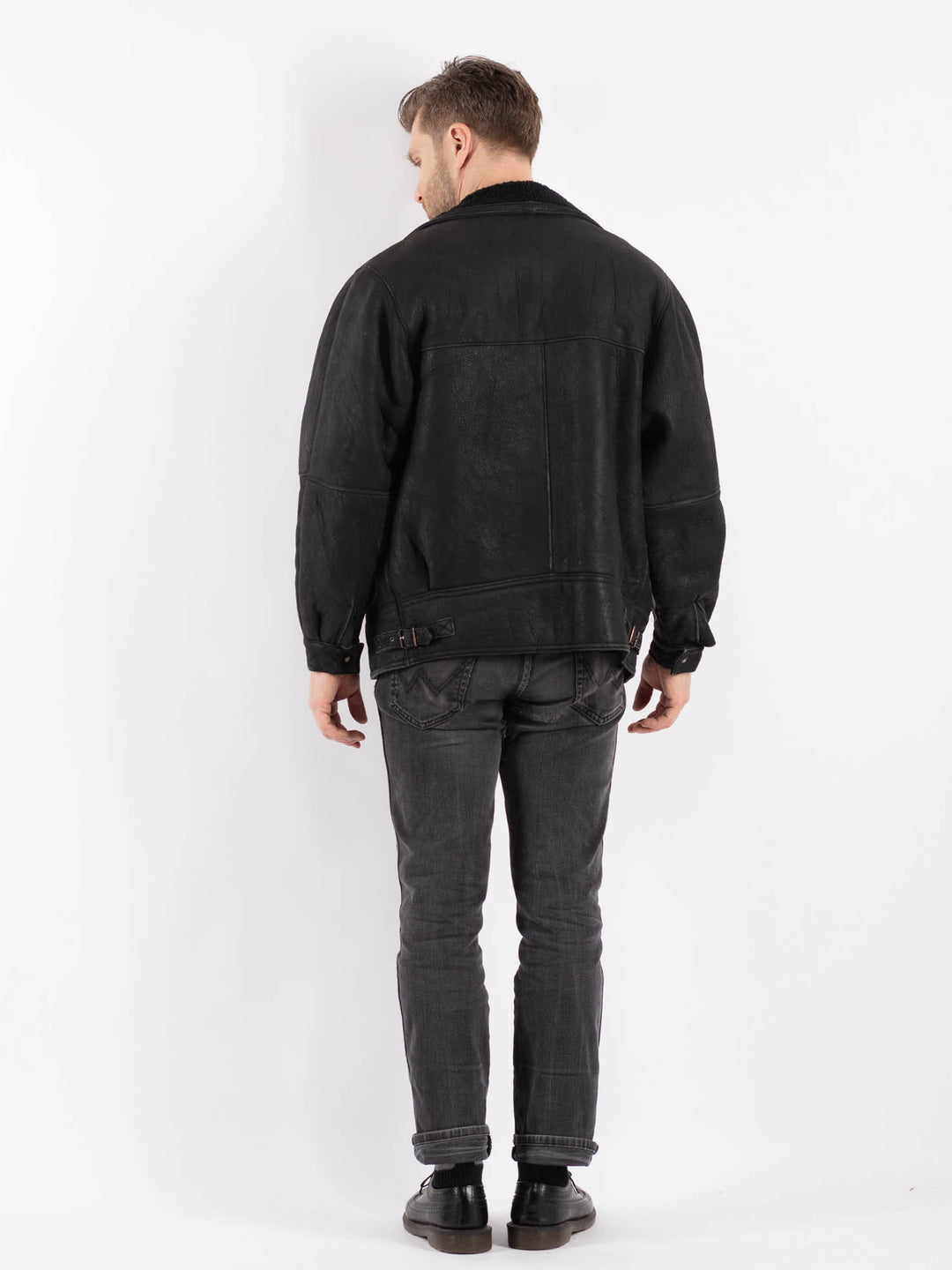 Vintage 90's Men Sheepskin Jacket in BlackZ483