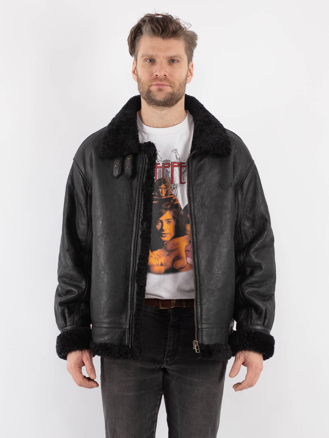 Vintage 90's Men Sheepskin Jacket in BlackZ590