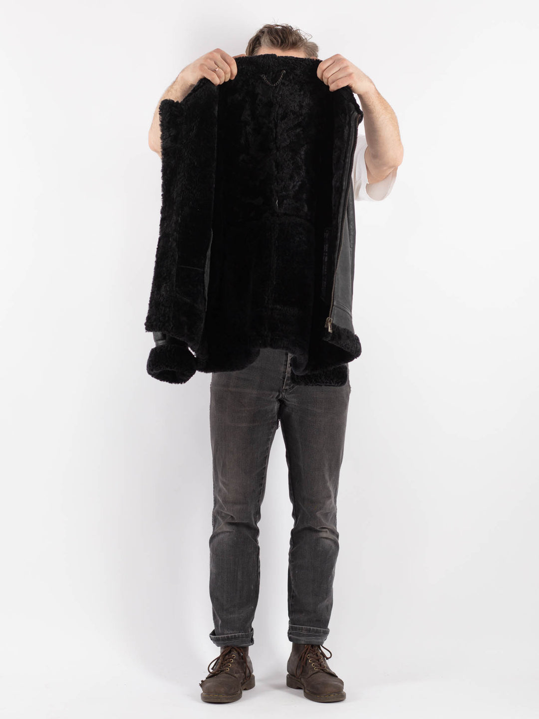 Vintage 90's Men Sheepskin Jacket in BlackZ590