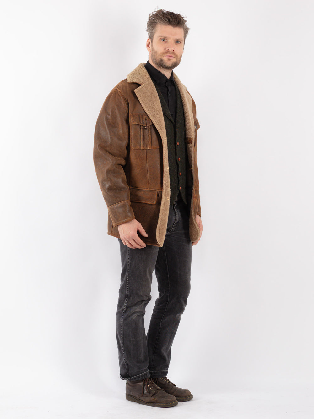 Vintage 90's Men Sheepskin Coat in Brown