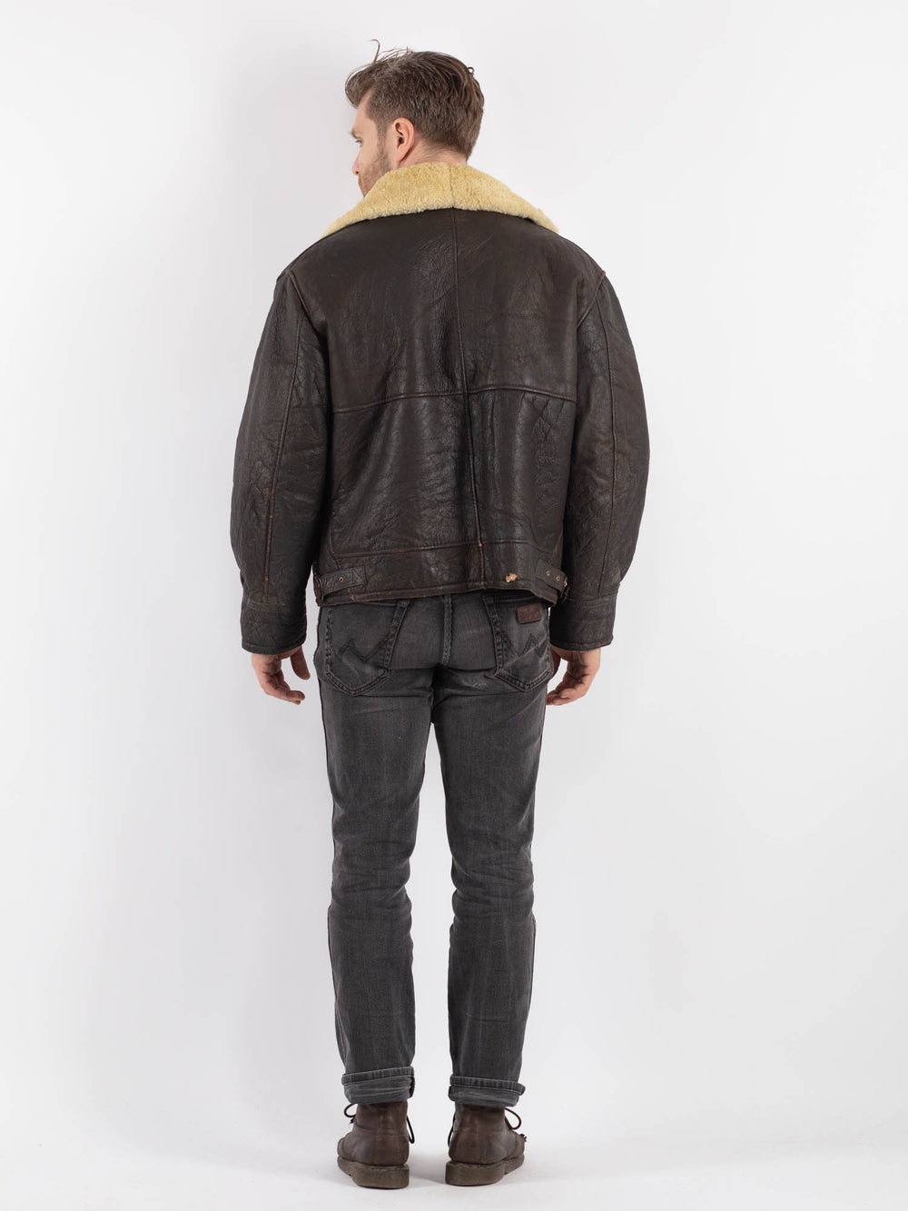 Vintage 90's Men Sheepskin Jacket in BrownZ638