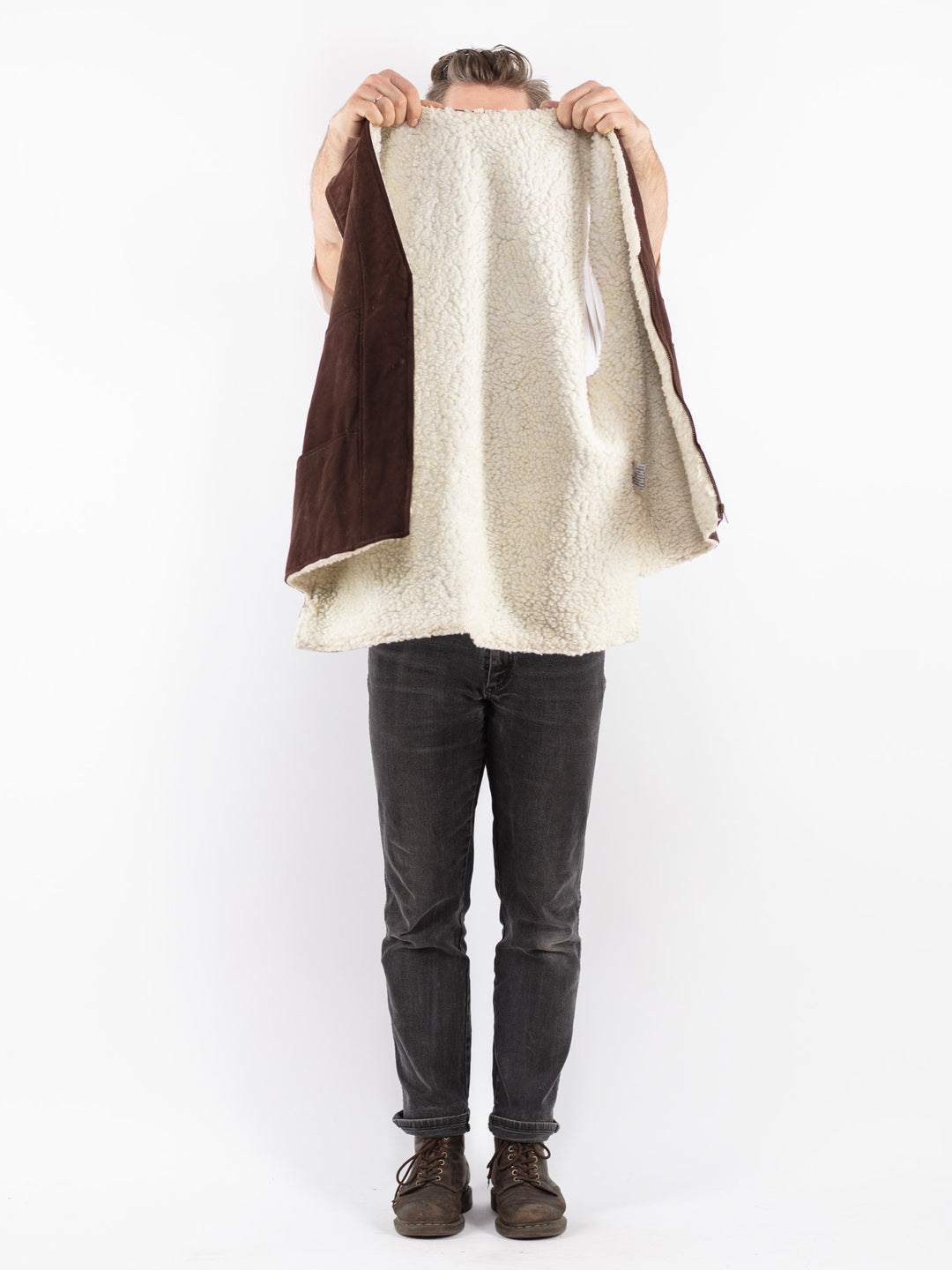 Vintage 90's Men Suede Sherpa Vest in Brown