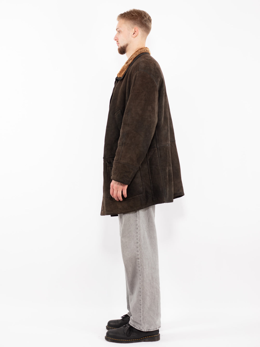 Vintage 90's Men Sheepskin Coat in Brown