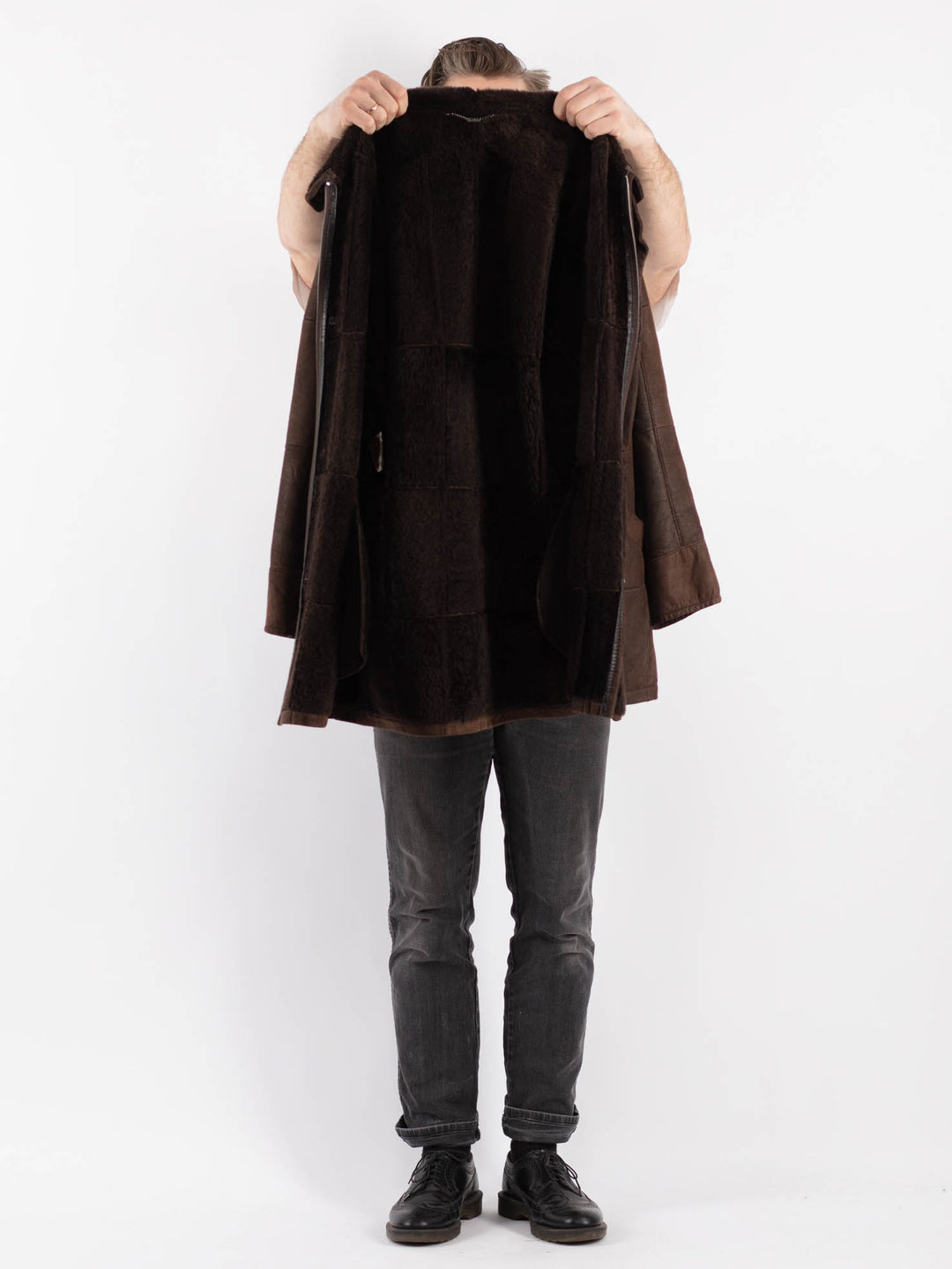 Vintage 90's Men Sheepskin Coat in BrownZ488