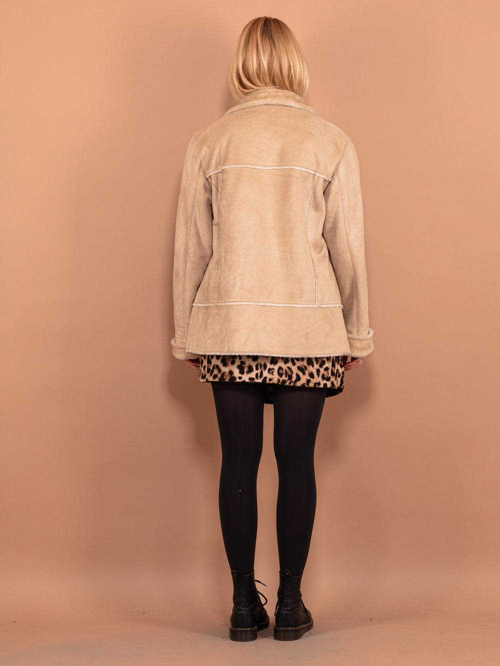 Vintage 90's Women Sherpa Coat in Beige - NorthernGrip
