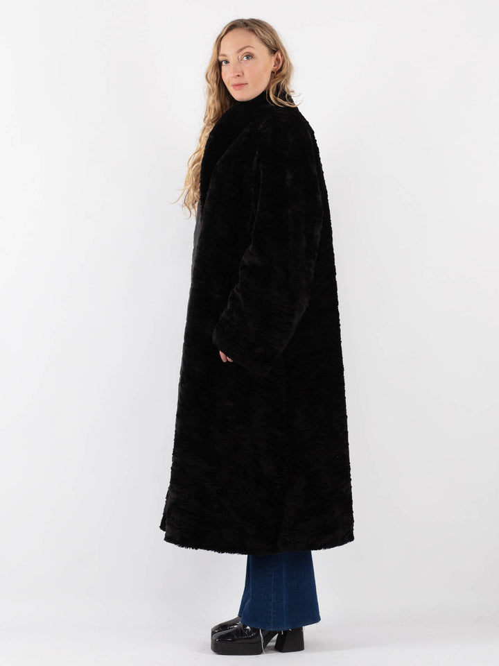 Vintage 80's Women Faux Sheepskin Coat in BlackV9420