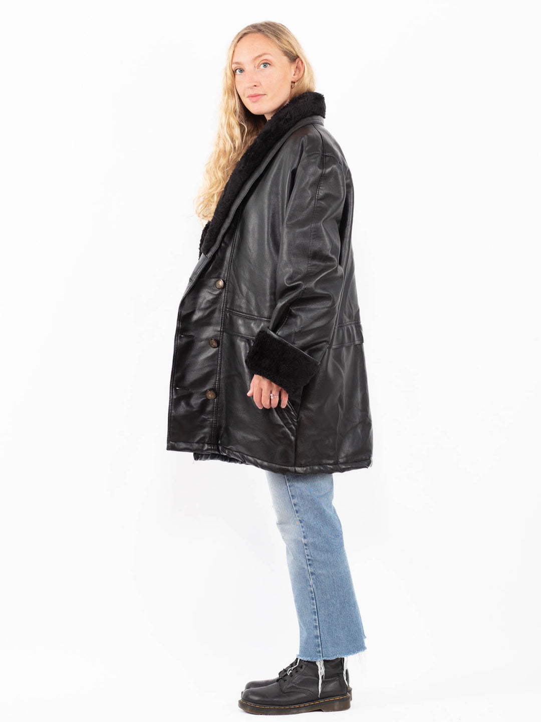 Vintage 90's Women Faux Sheepskin Coat in BlackA0520