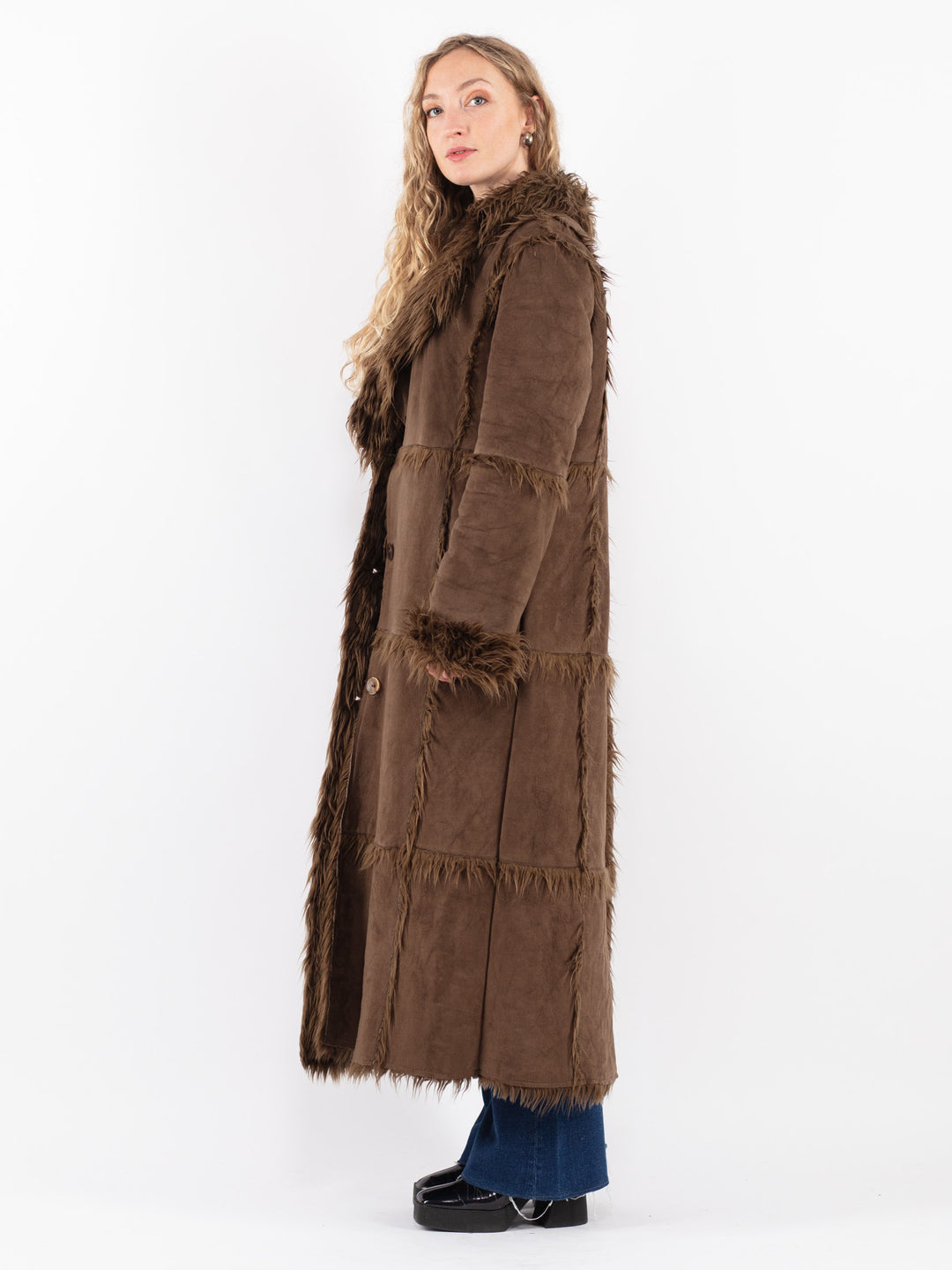 Vintage 90's Women Faux Sheepskin Coat in Brown