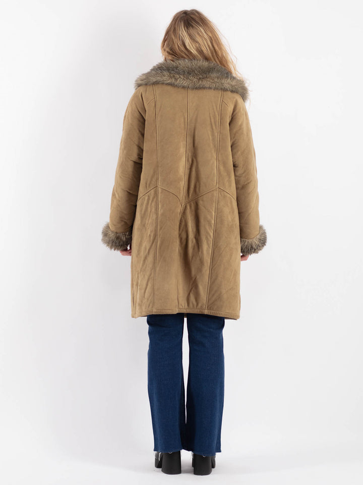 Vintage 90's Women Faux Sheepskin Coat in BeigeV9163