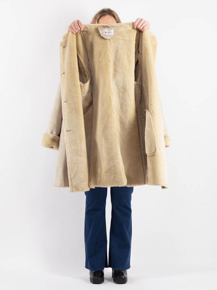 Vintage 90's Women Faux Sheepskin Coat in BeigeV9166