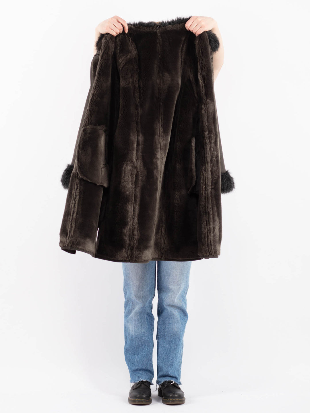 Vintage 90's Women Faux Sheepskin Coat in GrayV9504