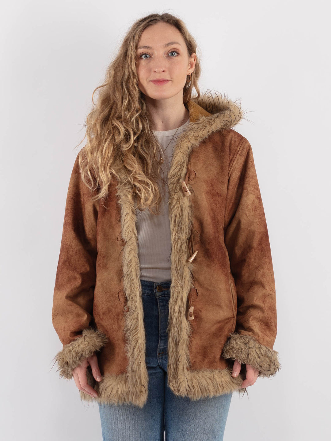Vintage 90's Women Faux Sheepskin Coat in BrownV9267