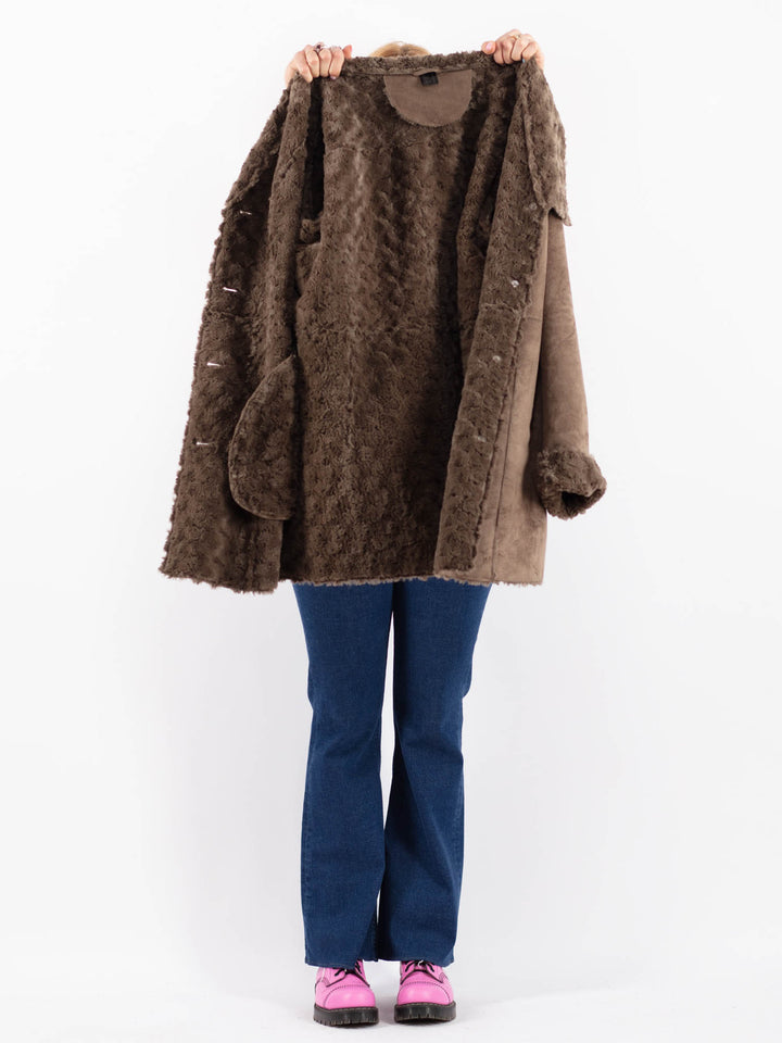 Vintage 90's Women Faux Sheepskin Coat in BeigeV9584