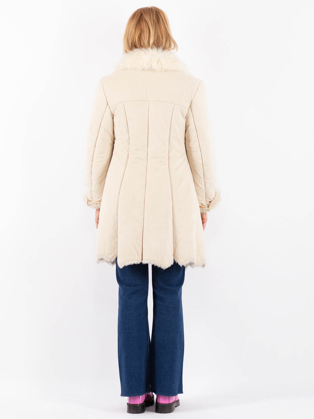 Vintage 90's Women Faux Sheepskin Coat in BeigeV9588