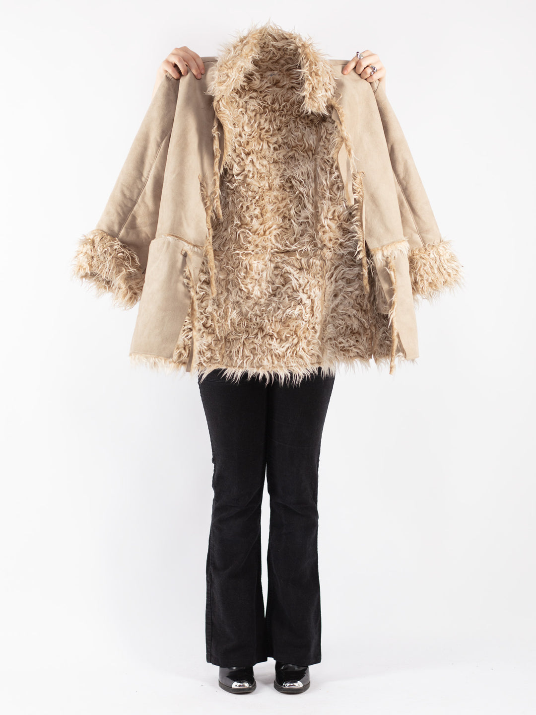 Vintage 90's Women Faux Sheepskin Coat in Beige