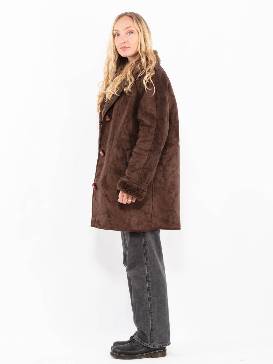 Vintage 90's Women Faux Sheepskin Coat in BrownA0693