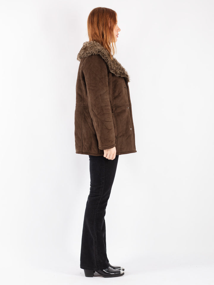 Vintage 90's Women Faux Sheepskin Coat in Brown