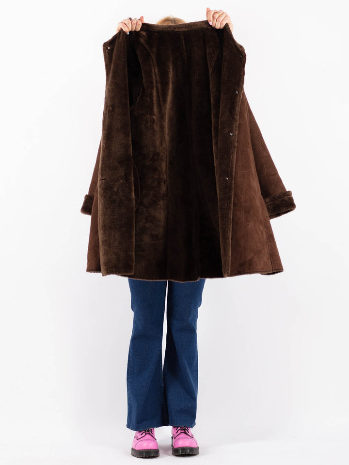 Vintage 90's Women Faux Sheepskin Coat in BrownV9597