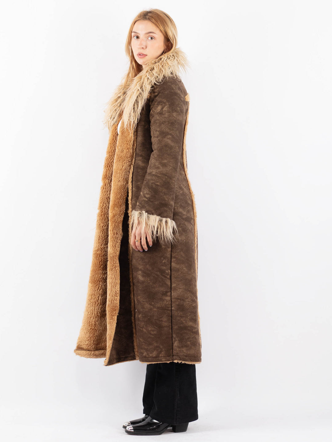 Vintage 90's Women Faux Sheepskin Coat in BrownV9714