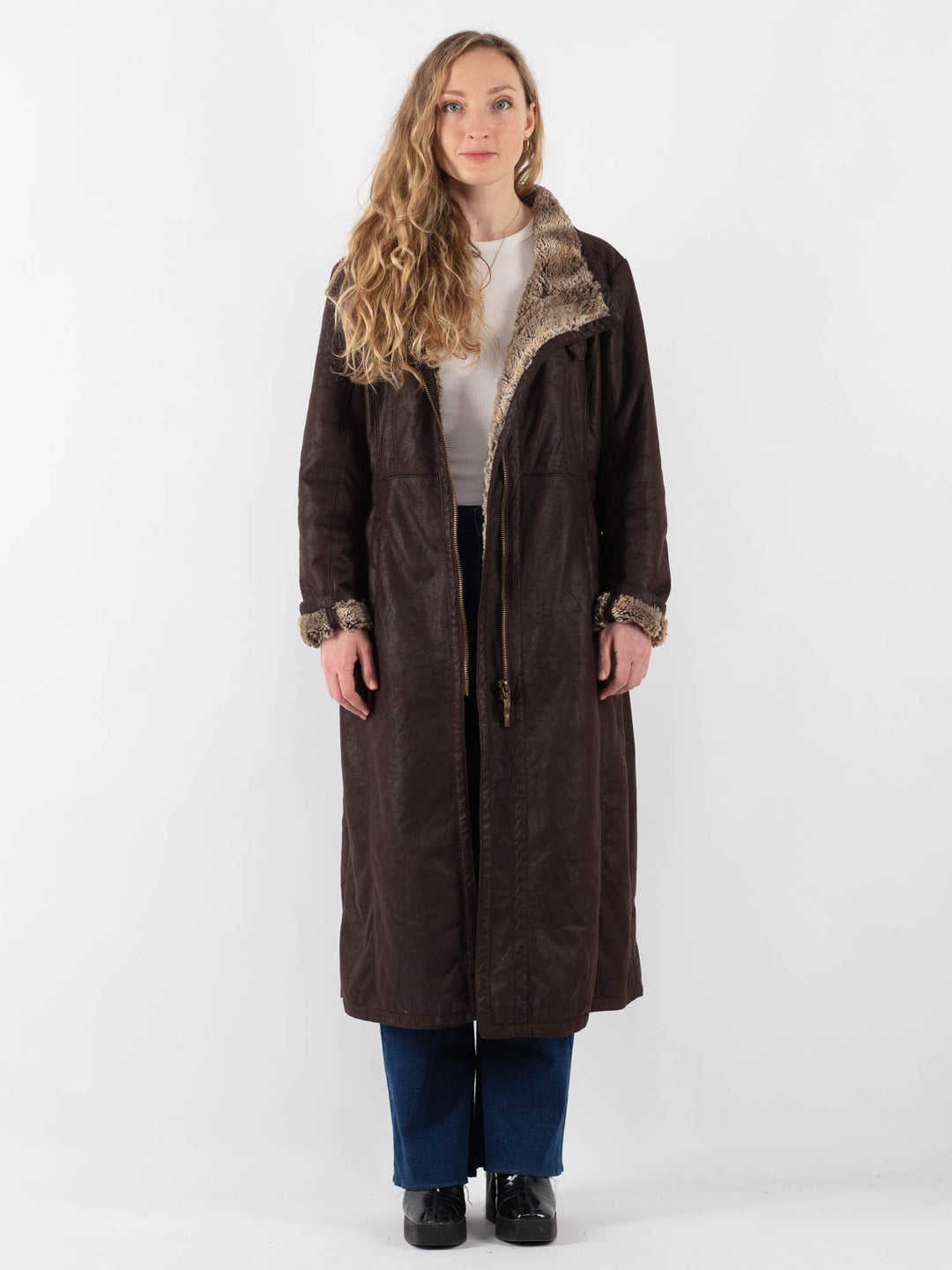 Vintage 90's Women Faux Sheepskin Coat in BrownV9424