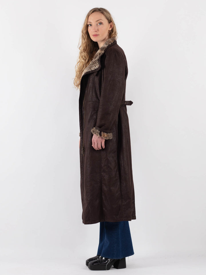 Vintage 90's Women Faux Sheepskin Coat in BrownV9424