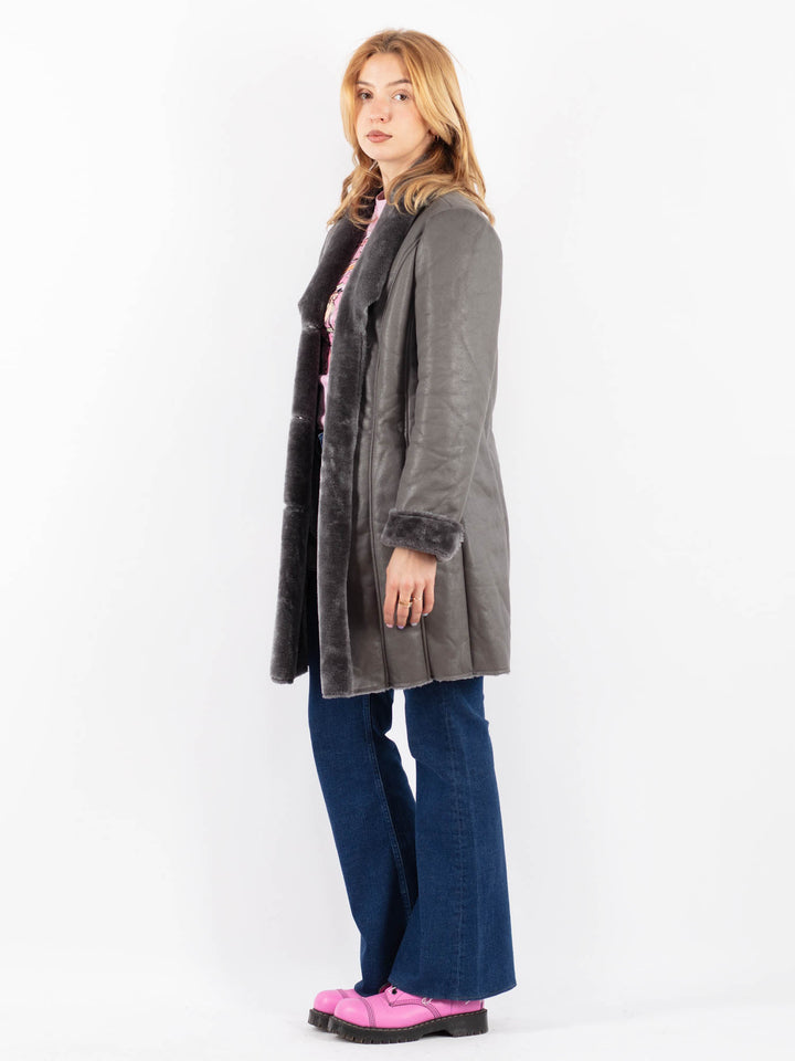 Vintage 90's Women Faux Sheepskin in GrayV9625
