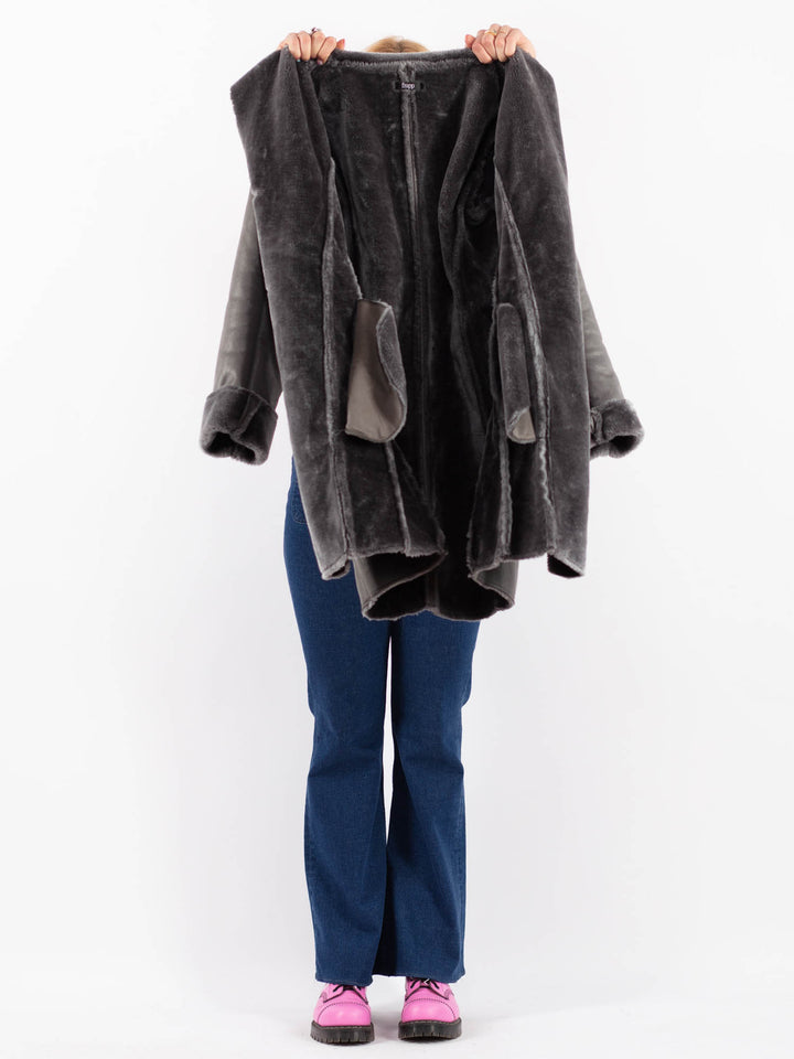 Vintage 90's Women Faux Sheepskin in GrayV9625