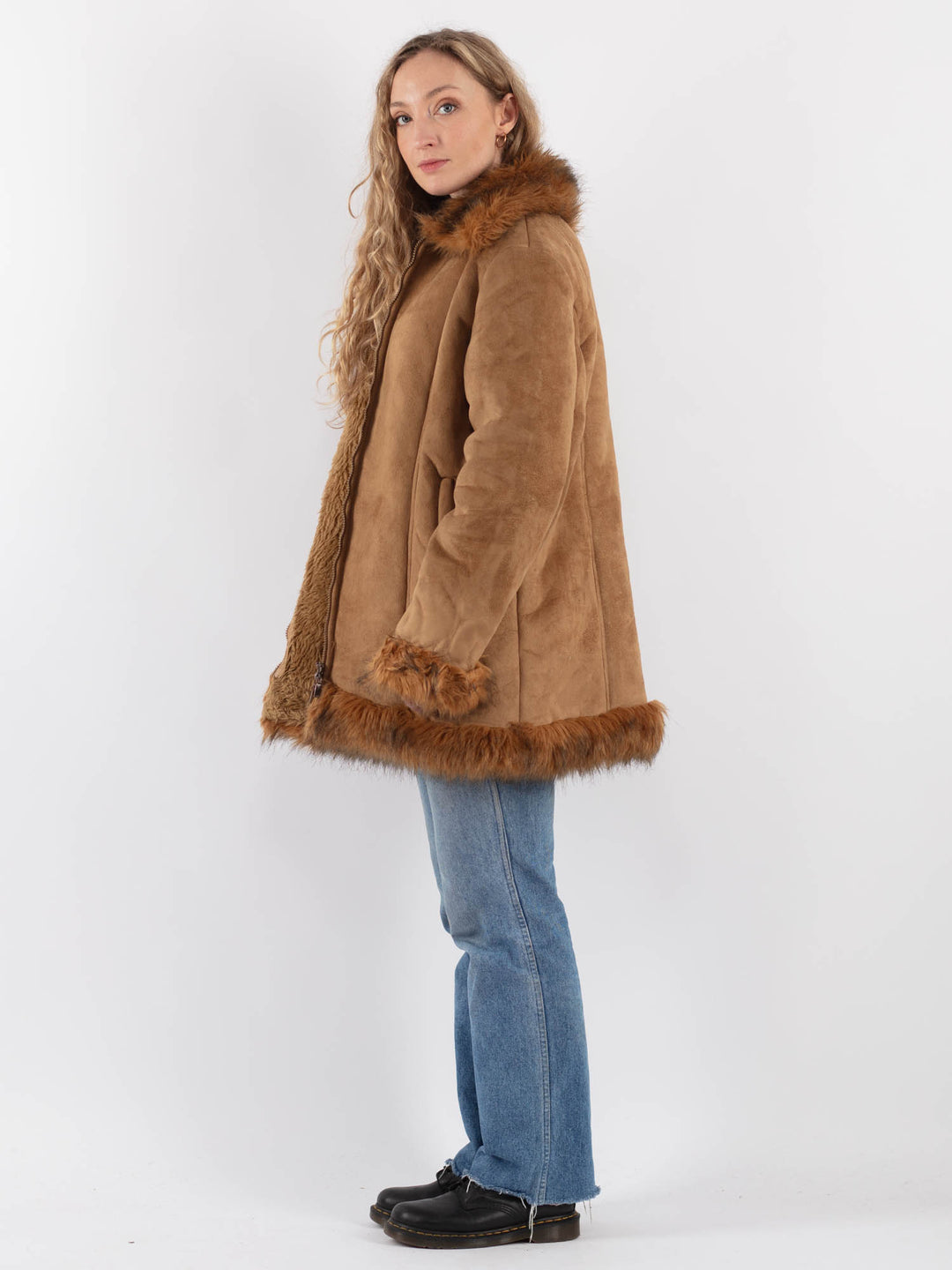 Vintage 90's Women Faux Sheepskin Coat in BeigeV9307