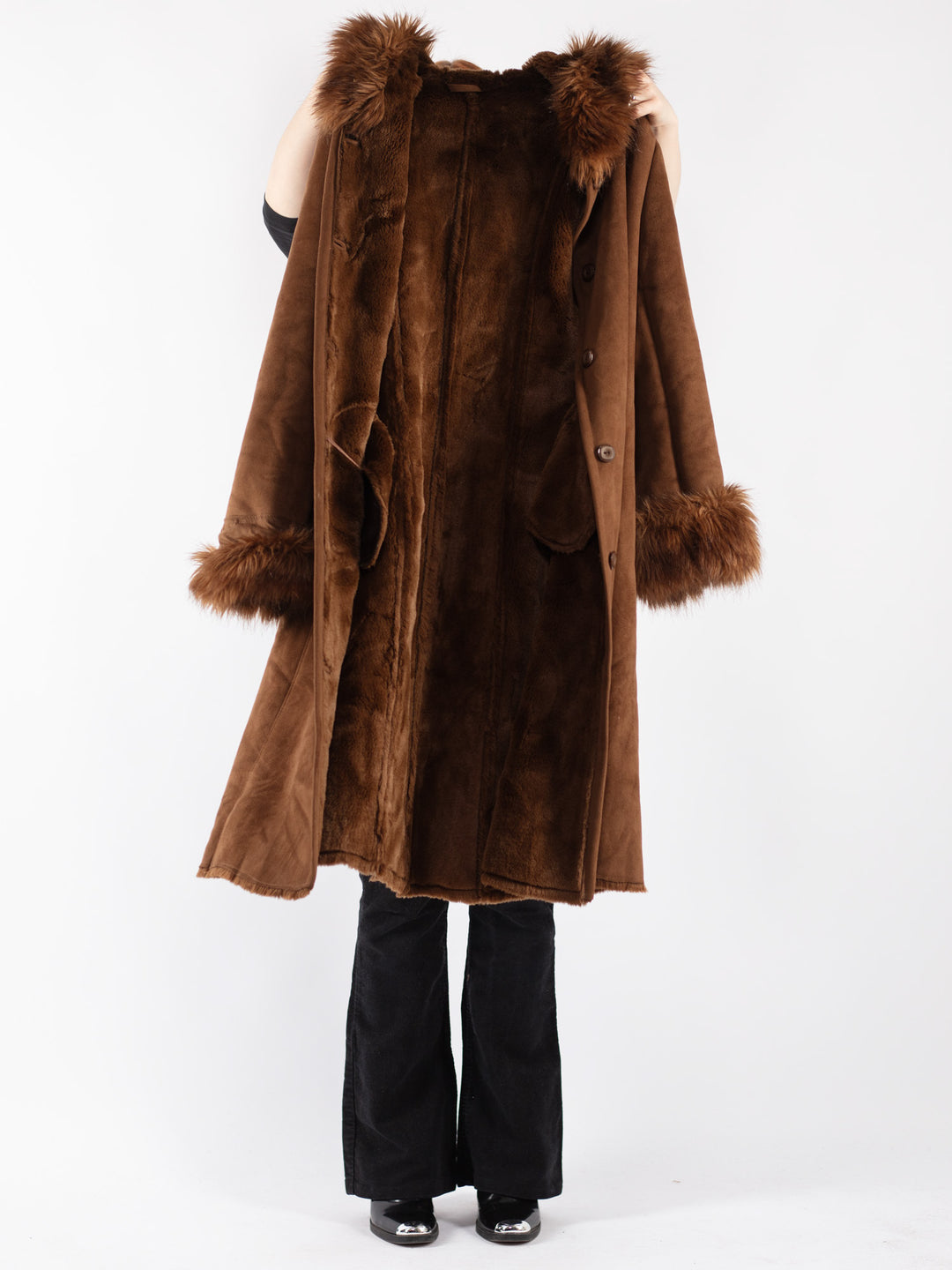 Vintage Women Faux Sheepskin Coat in Brown