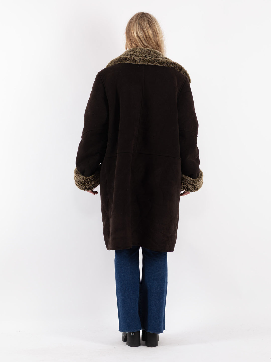 Vintage 90's Women Faux Sheepskin Coat in Brown