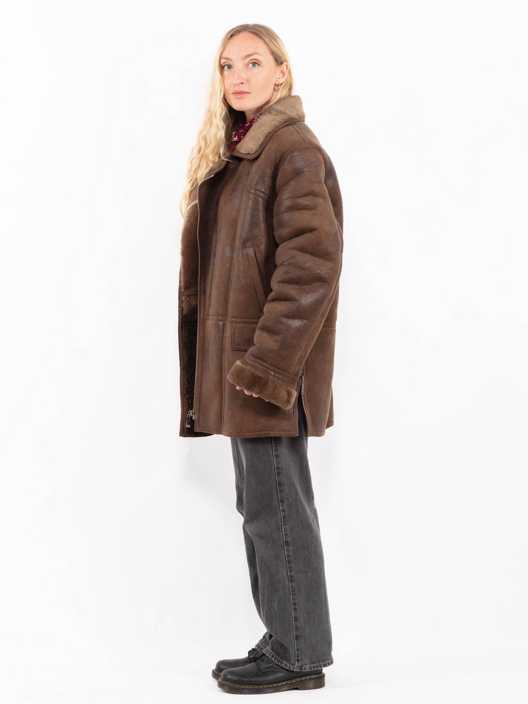 Vintage 90's Women Faux Sheepskin Coat in BrownA0676