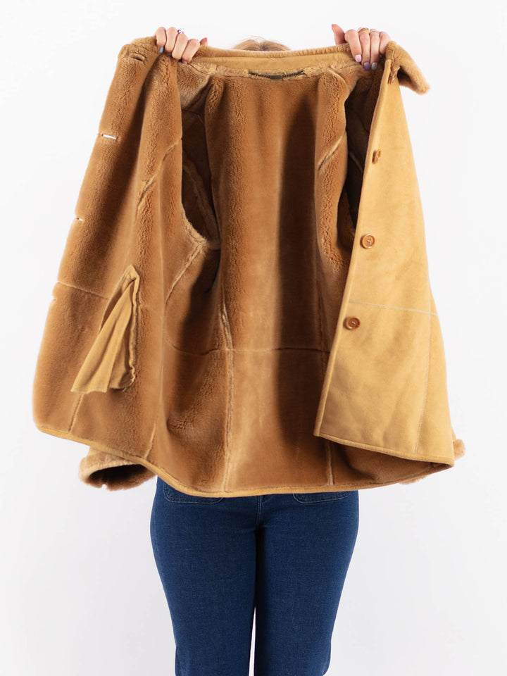 Vintage 90's Women Faux Sheepskin Jacket in BeigeV9585