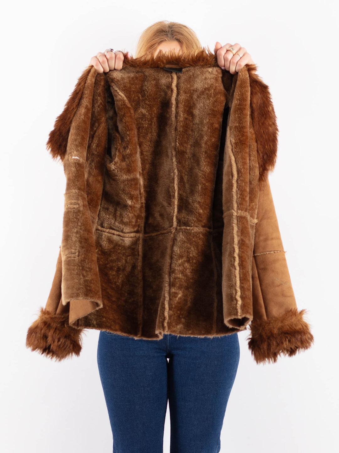 Vintage 90's Women Faux Sheepskin Jacket in BeigeV9595