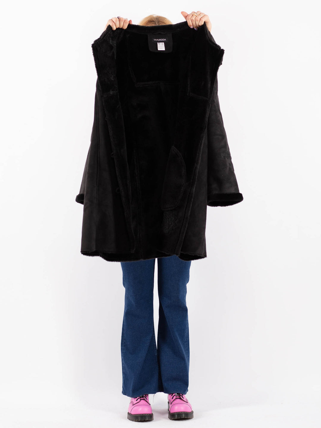 Vintage 90's Women Faux Sheepskin Coat in BlackV9606