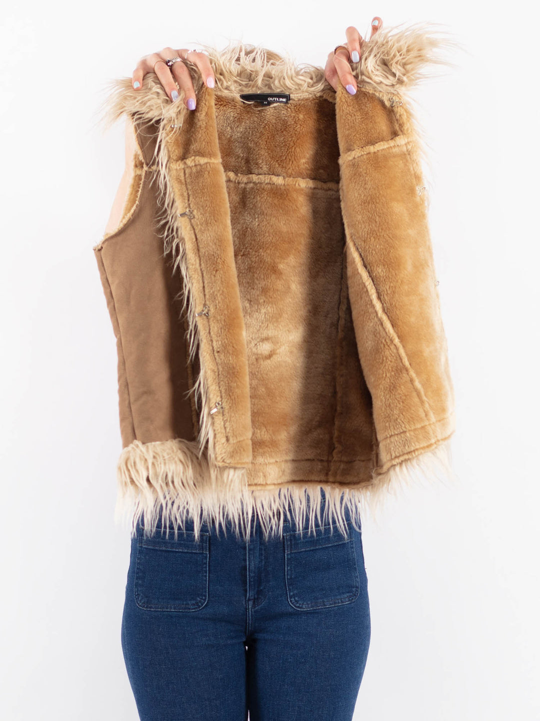 Vintage 90's Women Faux Sheepskin Vest in BeigeV9636