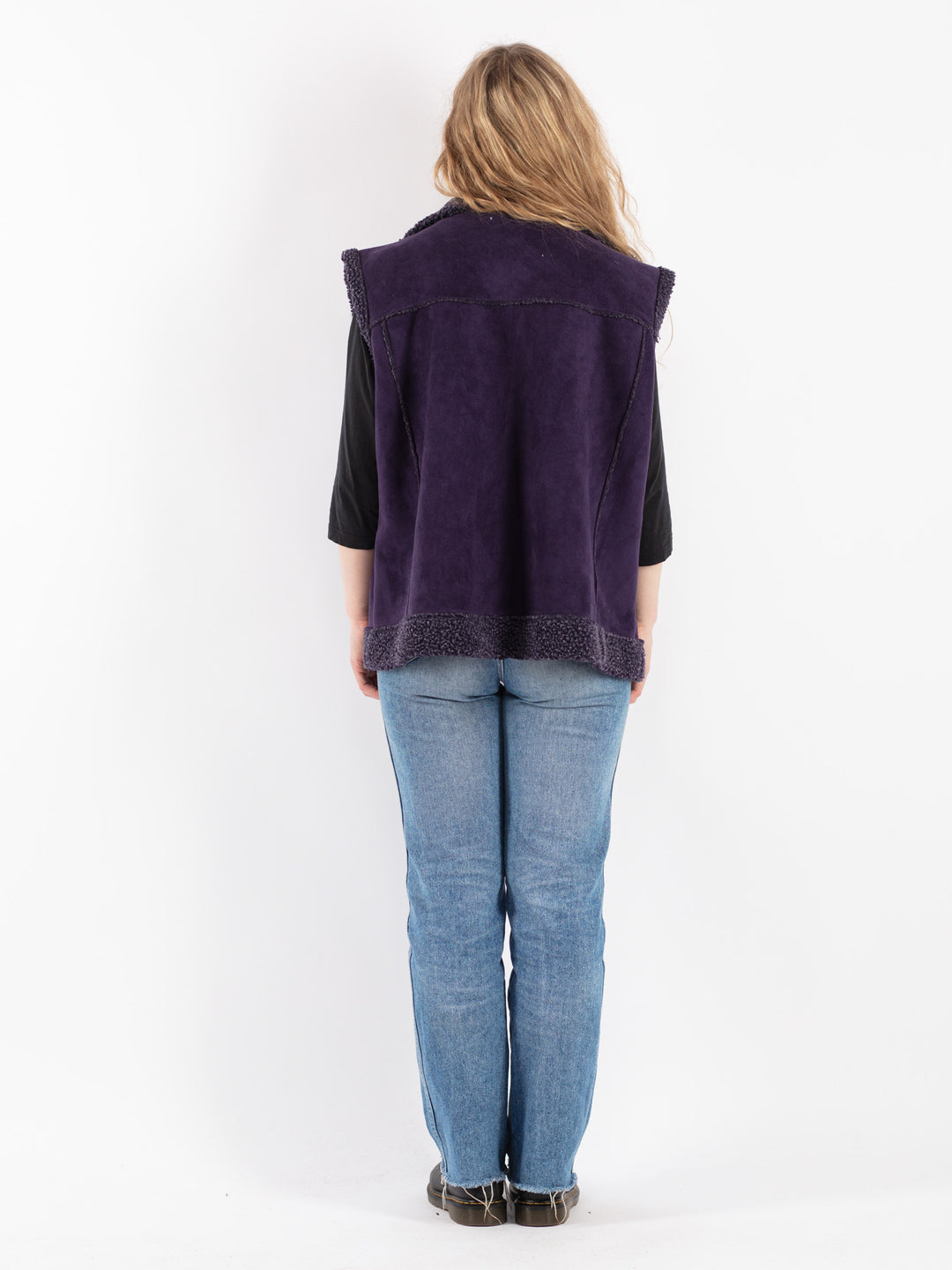 Vintage 90's Women Faux Sheepskin Vest in Purple