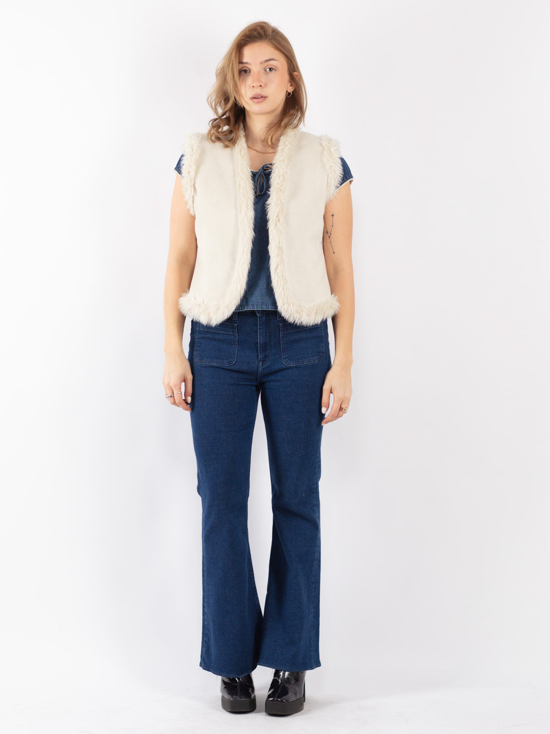 Vintage 90's Women Faux Sheepskin Vest in White