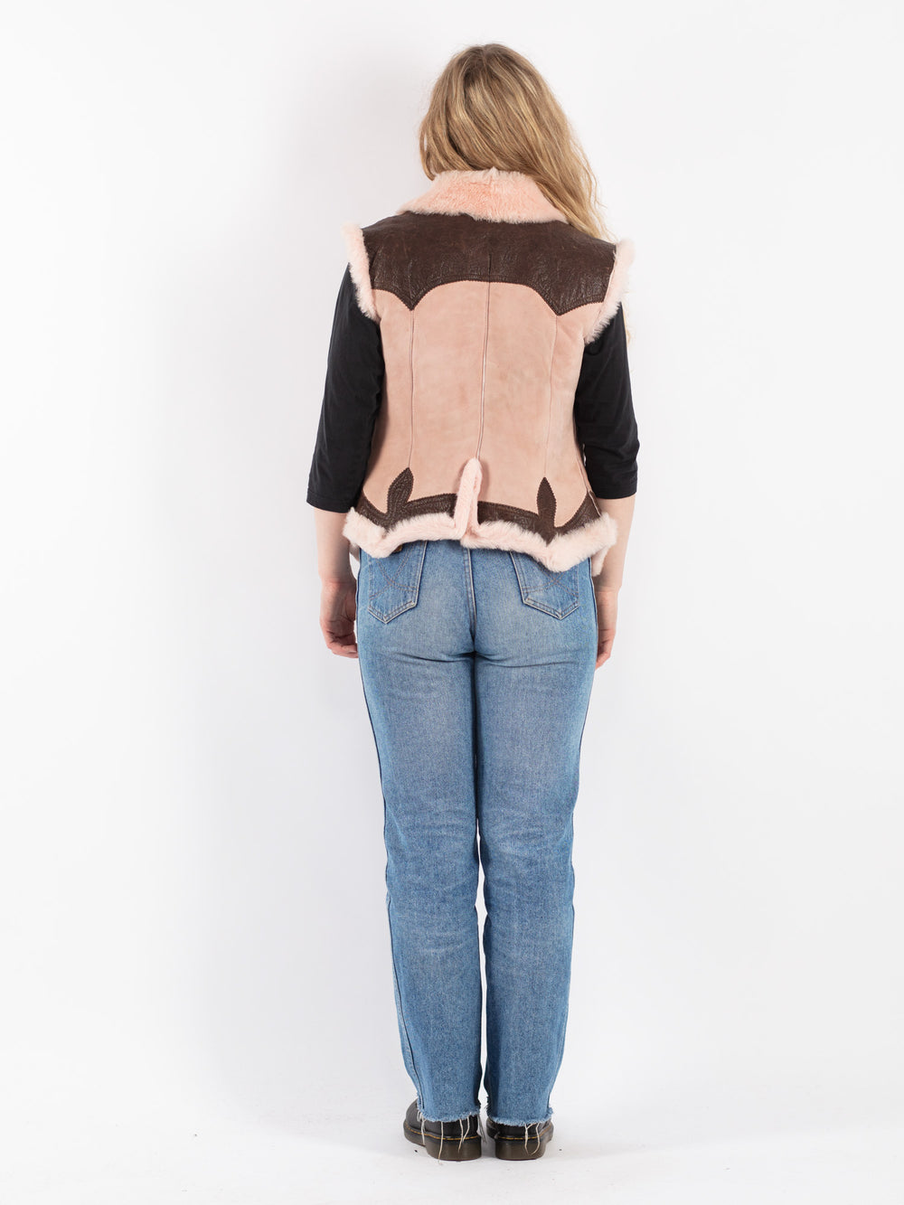 Vintage 90's Women Sheepskin Vest in Pink