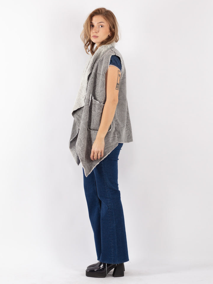 Vintage 90's Women Faux Sheepskin Vest in Gray
