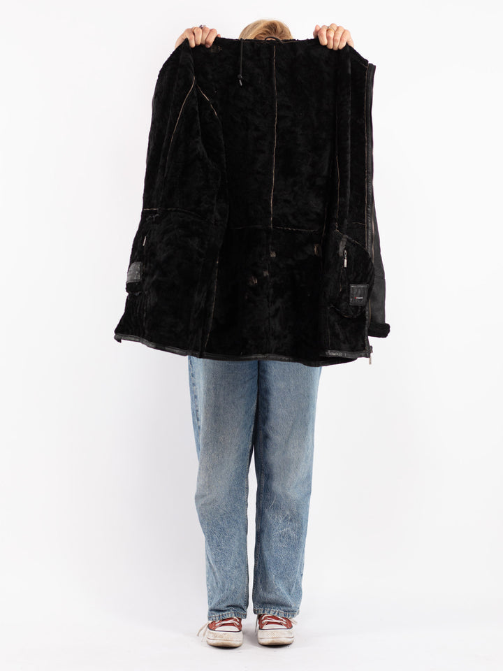 Vintage 90's Women Sheepskin Coat in Black