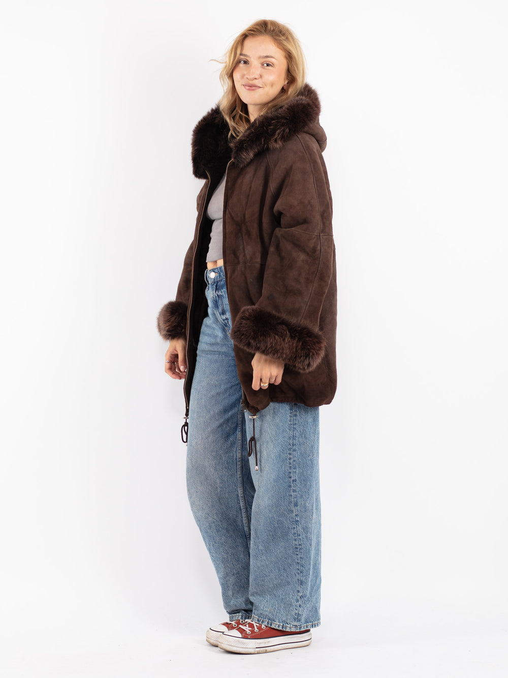 Vintage 90's Women Sheepskin Coat in Brown