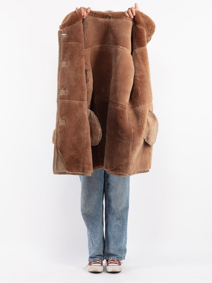 Vintage 90's Women Sheepskin Coat in Beige