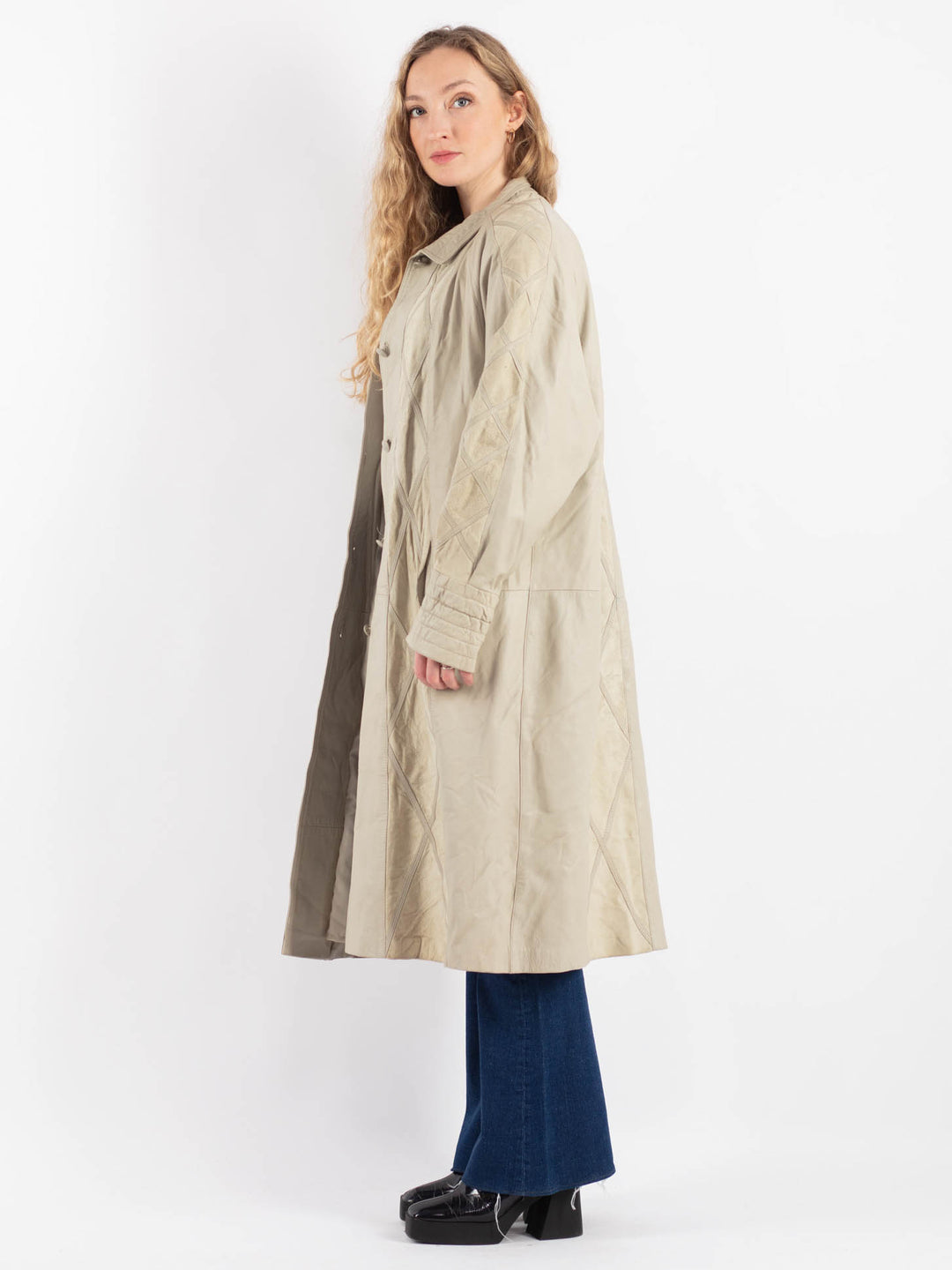 Vintage 90's Women Leather Coat in BeigeV9161