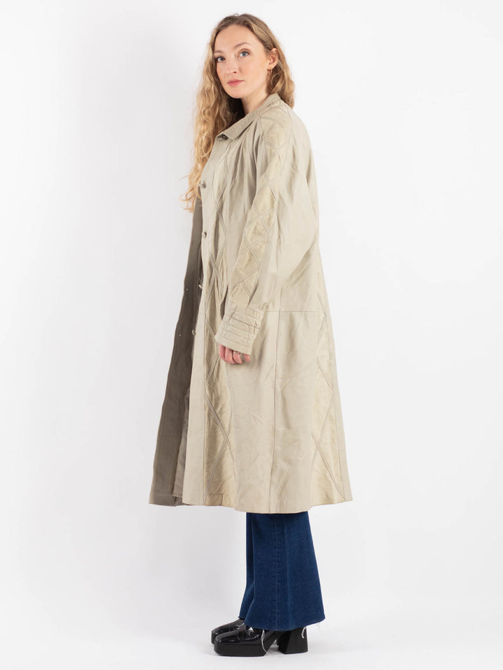 Vintage 90's Women Leather Coat in BeigeV9161