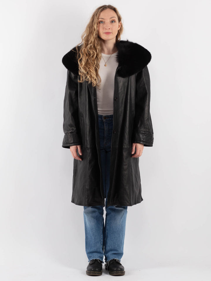 Vintage 90's Women Leather Coat in BlackV9291