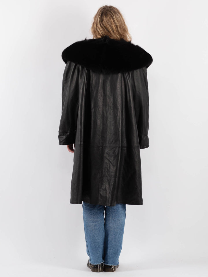 Vintage 90's Women Leather Coat in BlackV9291