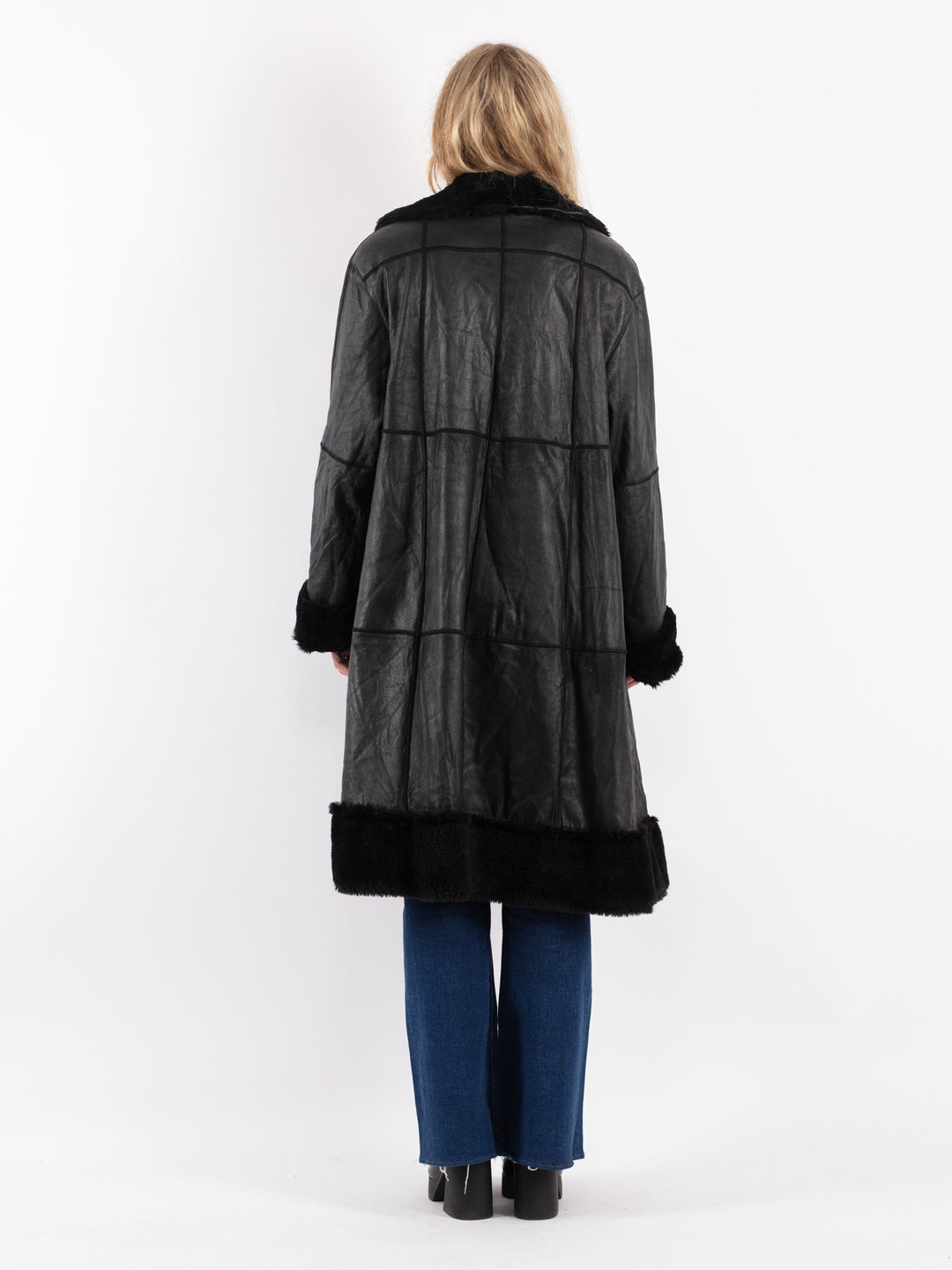 Vintage 90's Women Leather Coat in Black