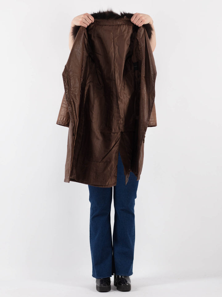 Vintage 90's Women Leather Coat in BrownV9425