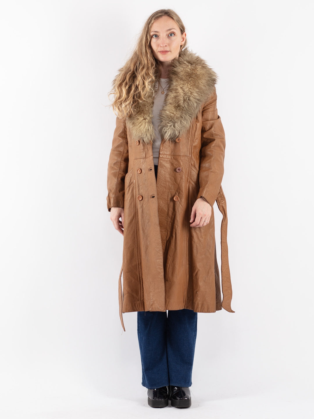 Vintage 90's Women Leather Coat in Brown